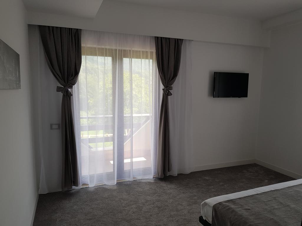 Heaven Guesthouse Corbeni Bagian luar foto